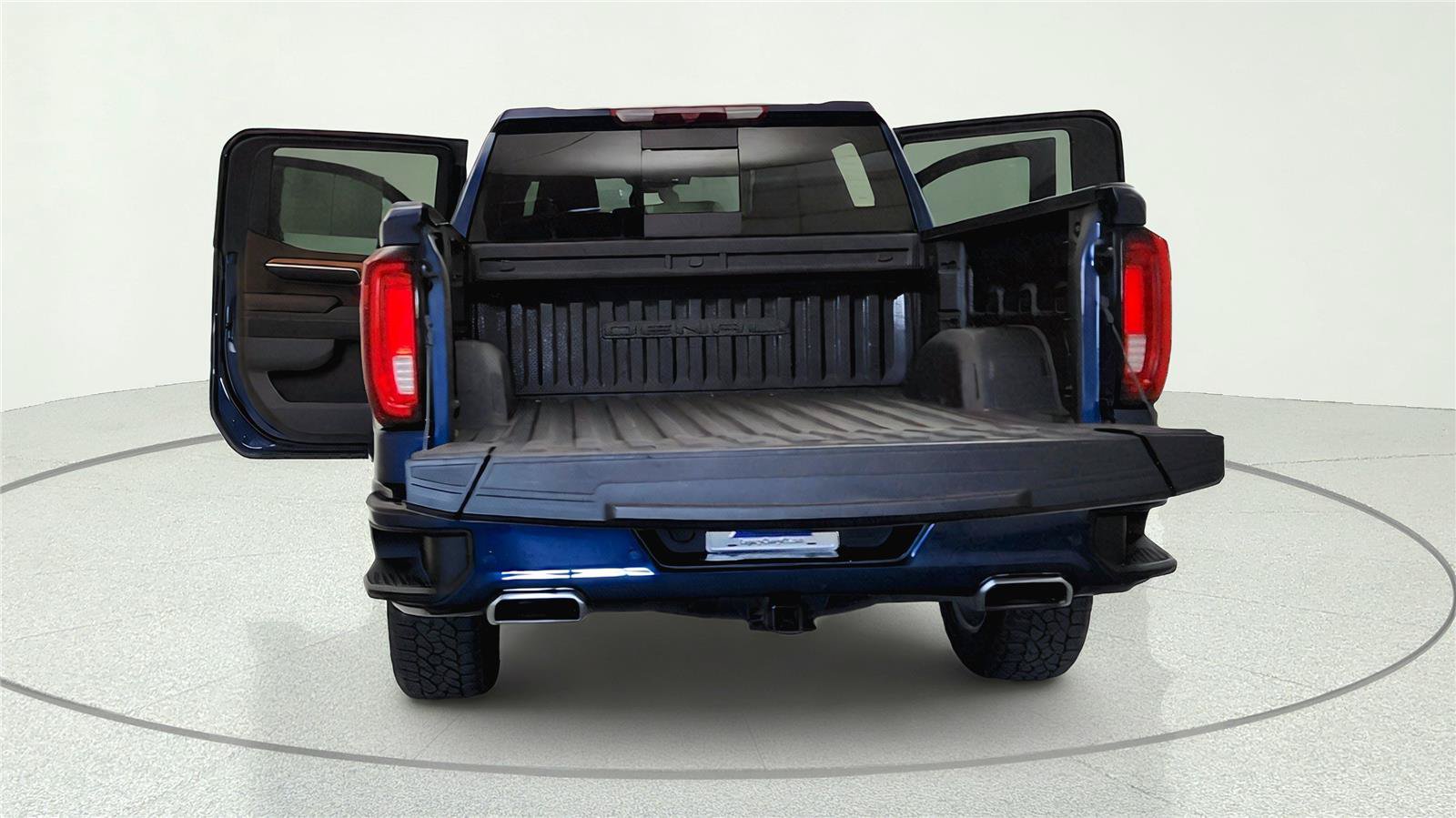 Used 2023 GMC Sierra 1500 Denali AWD/4WD image 13