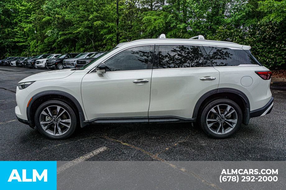 Used 2023 INFINITI QX60 Luxe w/ Cargo Package FWD image 7