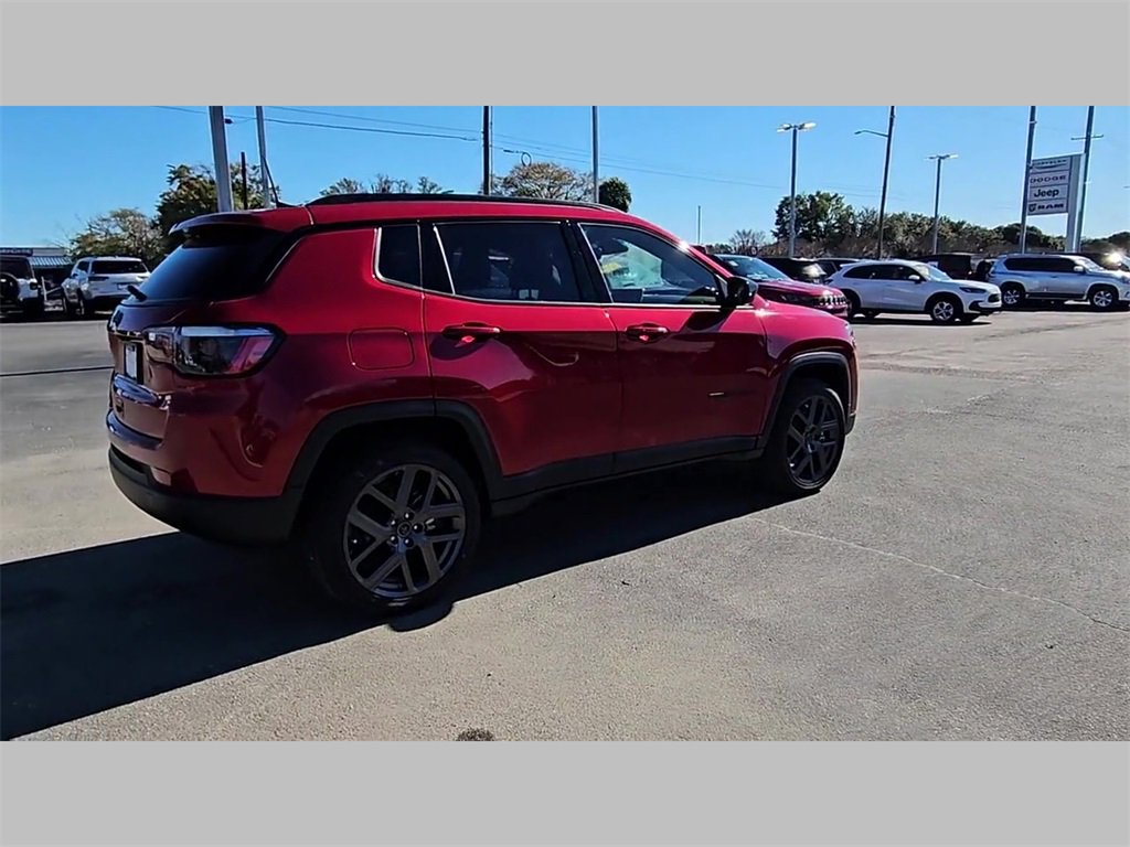 New 2026 Jeep Compass Latitude image 31