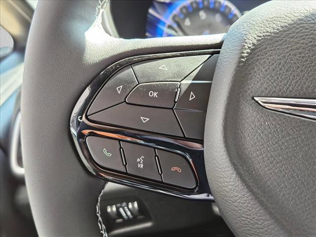 New 2026 Chrysler Pacifica Select w/ S Appearance Package image 13