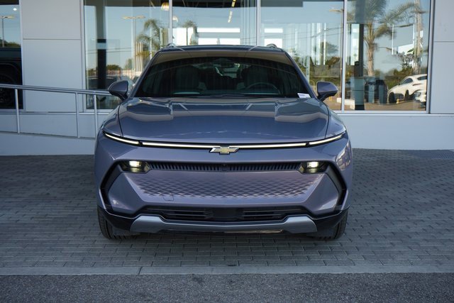 New 2025 Chevrolet Equinox EV LT image 3