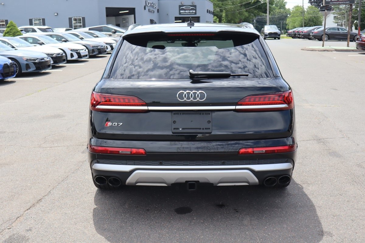 Used 2023 Audi SQ7 Prestige AWD/4WD image 6