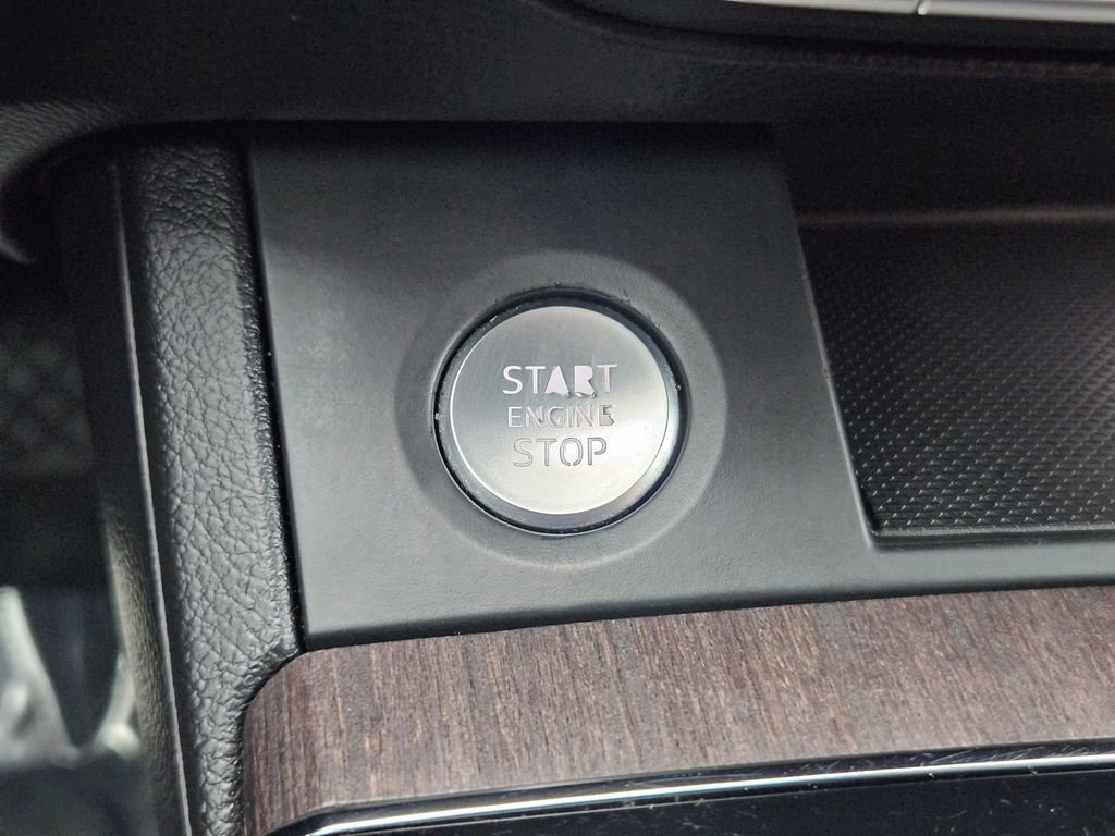 Used 2021 Audi Q5 2.0T Premium w/ Convenience Package image 17