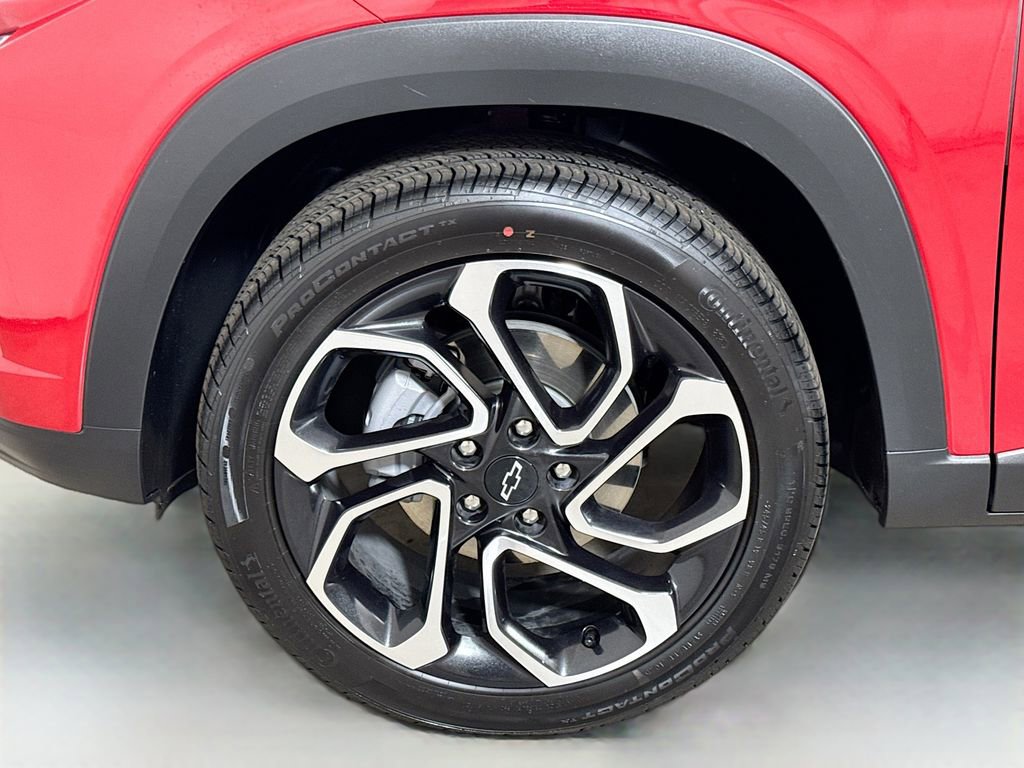 Certified 2026 Chevrolet Trax RS FWD image 28