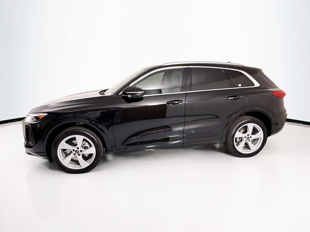 Used 2026 Audi Q5 Premium w/ Premium Plus AWD/4WD image 8