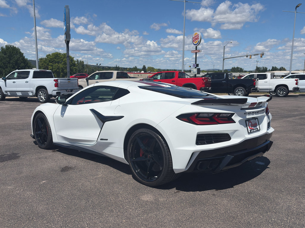 New 2026 Chevrolet Corvette E-Ray w/ Stealth Interior Trim Package AWD/4WD image 3
