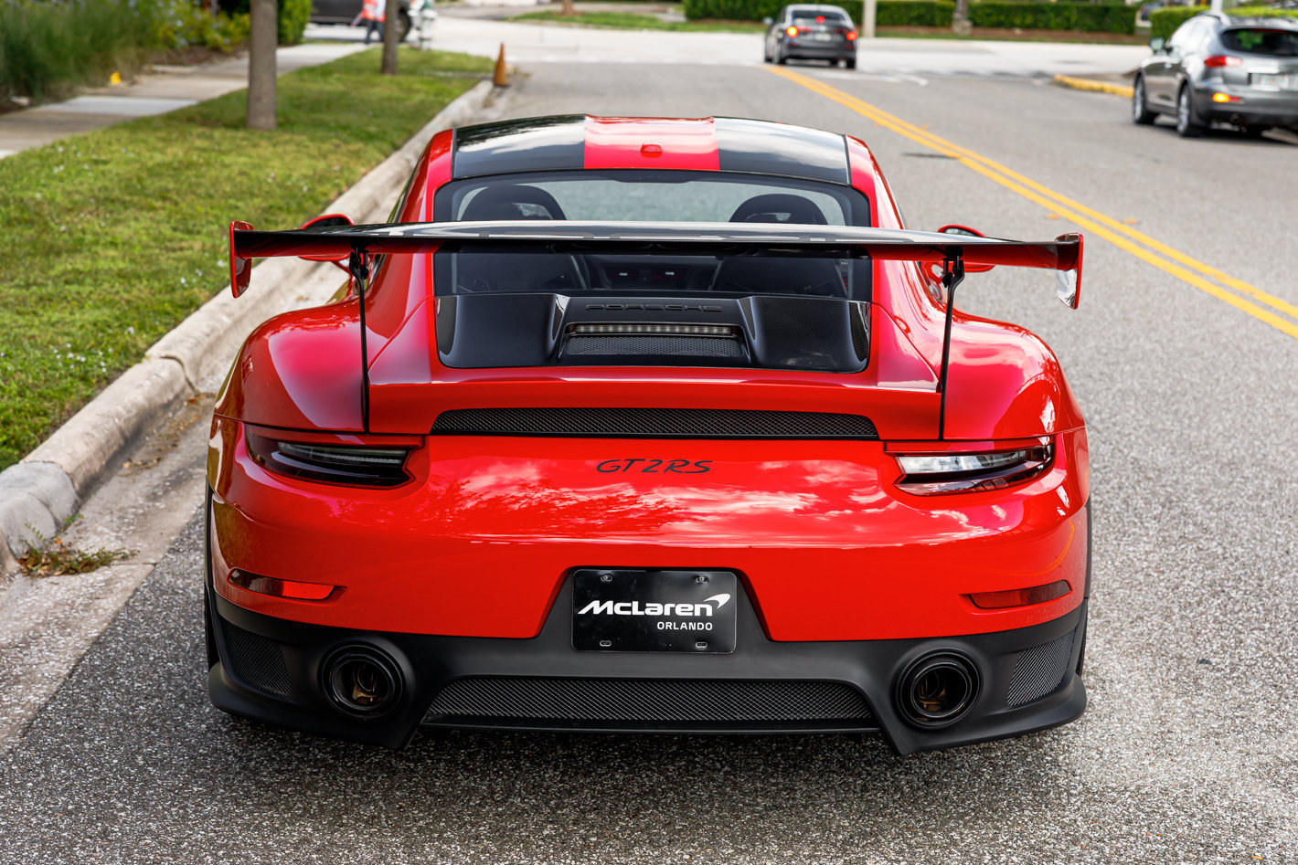 Used 2018 Porsche 911 GT2 RS RWD image 17