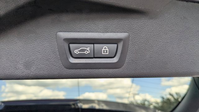 Used 2021 BMW X5 xDrive45e w/ Parking Assistance Package image 15