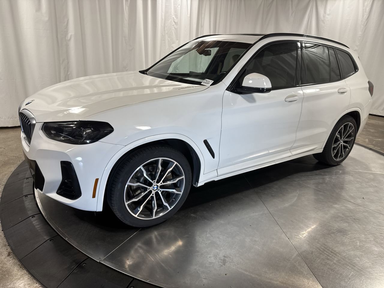 Used 2022 BMW X3 xDrive30i w/ M Sport Package 2