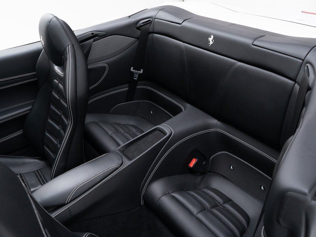 Used 2022 Ferrari Portofino M RWD image 28