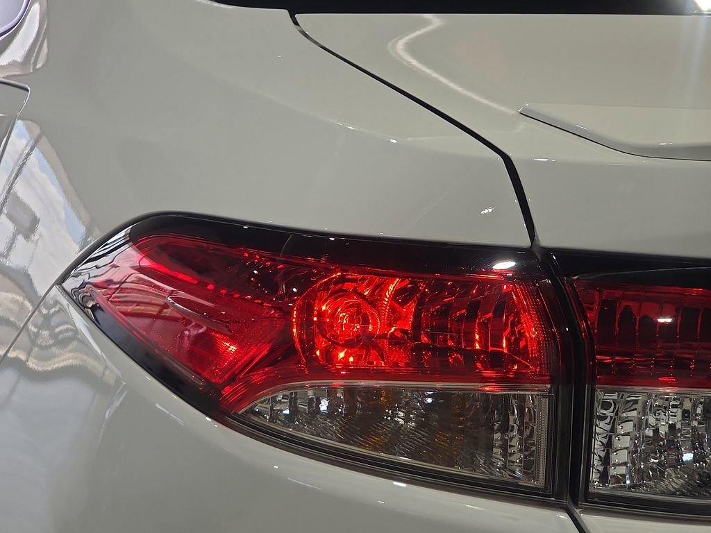 Certified 2025 Toyota Corolla SE w/ SE Premium Package image 10