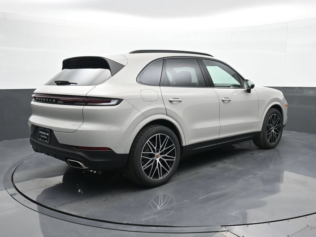 Certified 2026 Porsche Cayenne AWD/4WD image 22