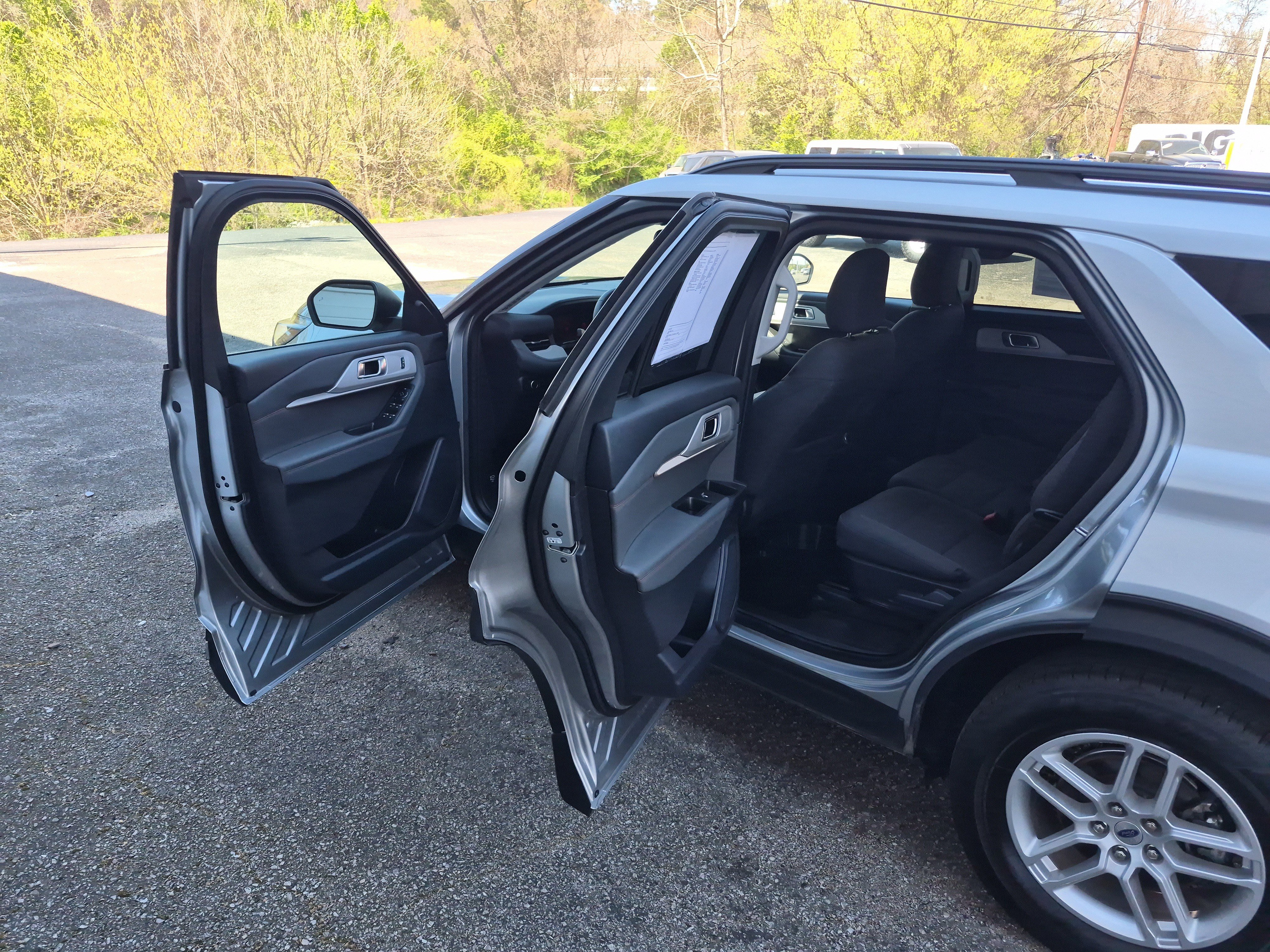 Certified 2025 Ford Explorer Active image 15