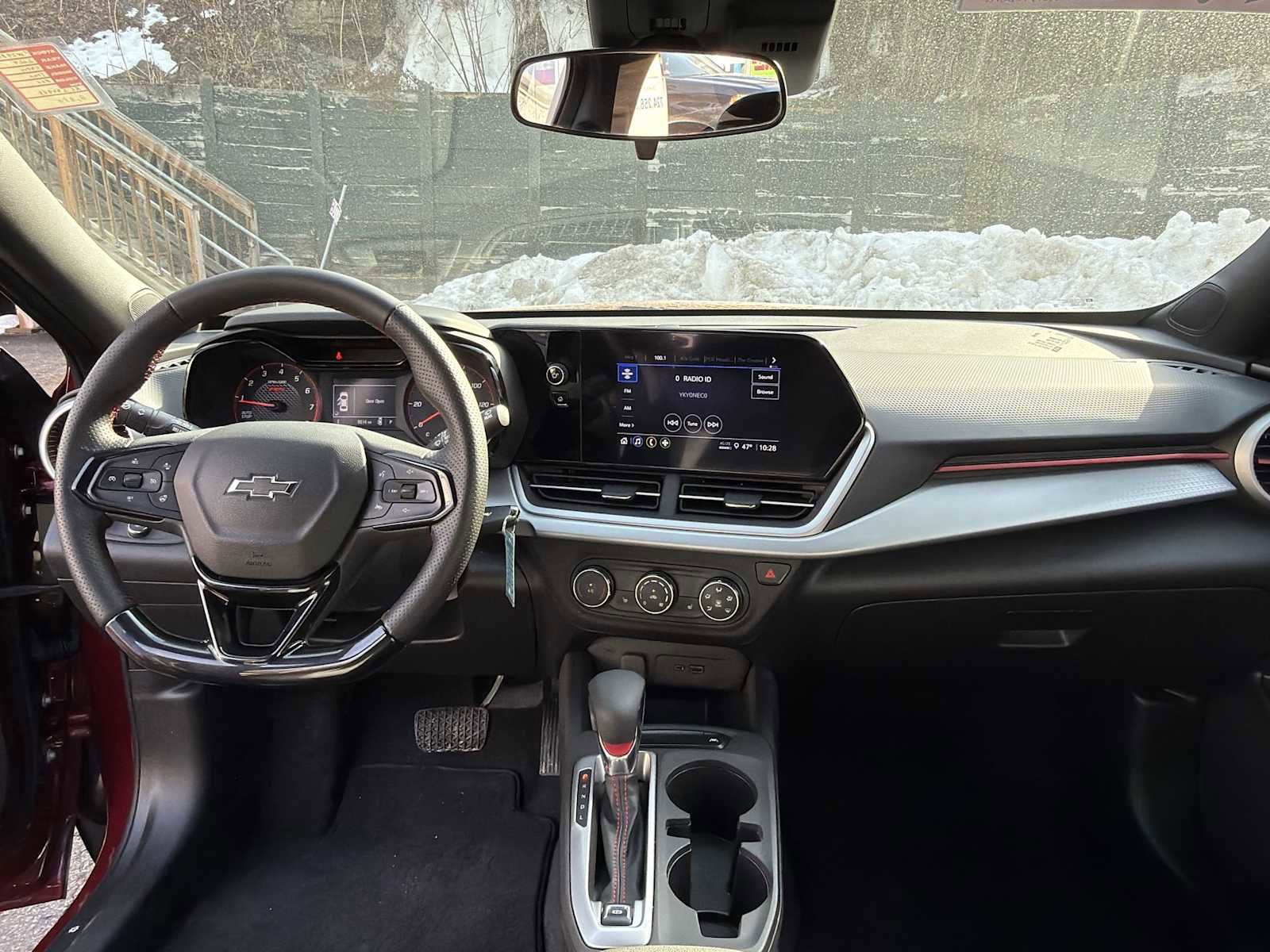 Used 2024 Chevrolet Trax RS w/ Driver Confidence Package image 18