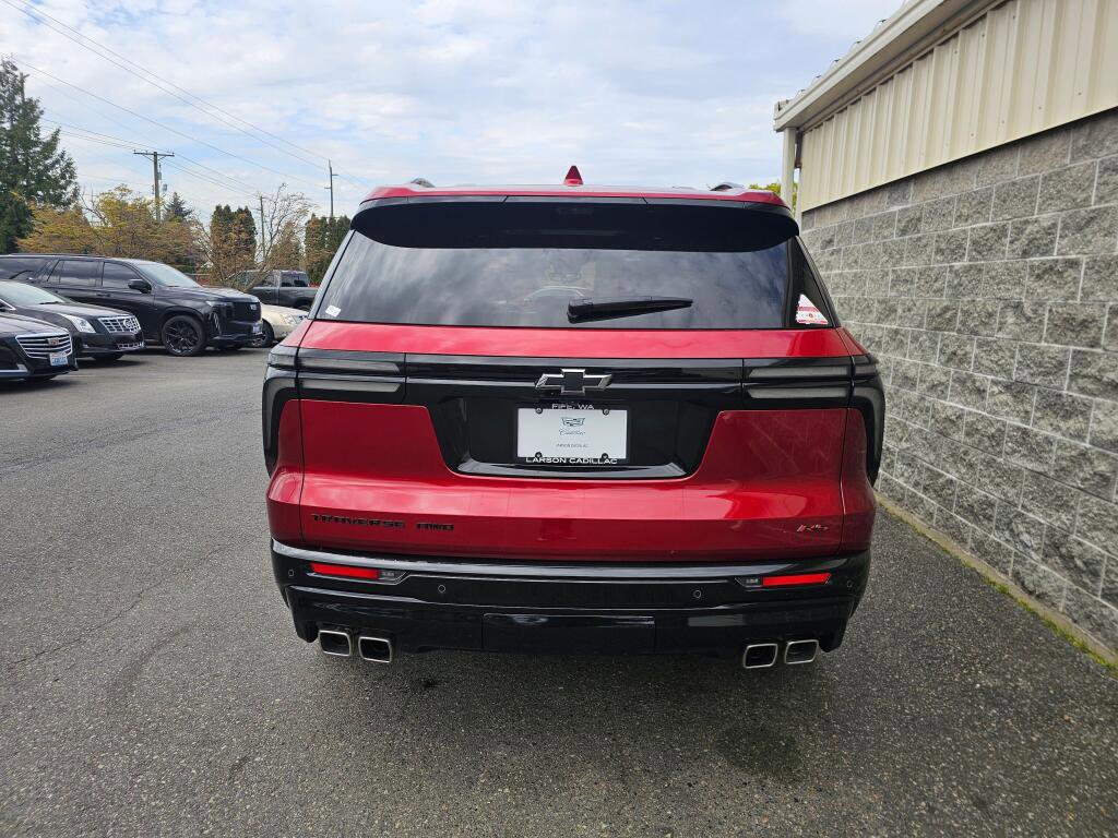 Used 2024 Chevrolet Traverse RS w/ LPO, Floor Liner Package image 5