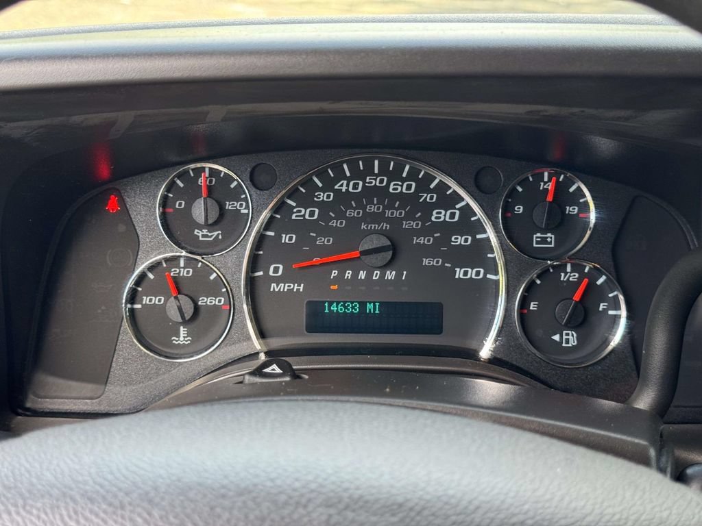 Used 2024 GMC Savana 2500 w/ Driver Convenience Package RWD image 30