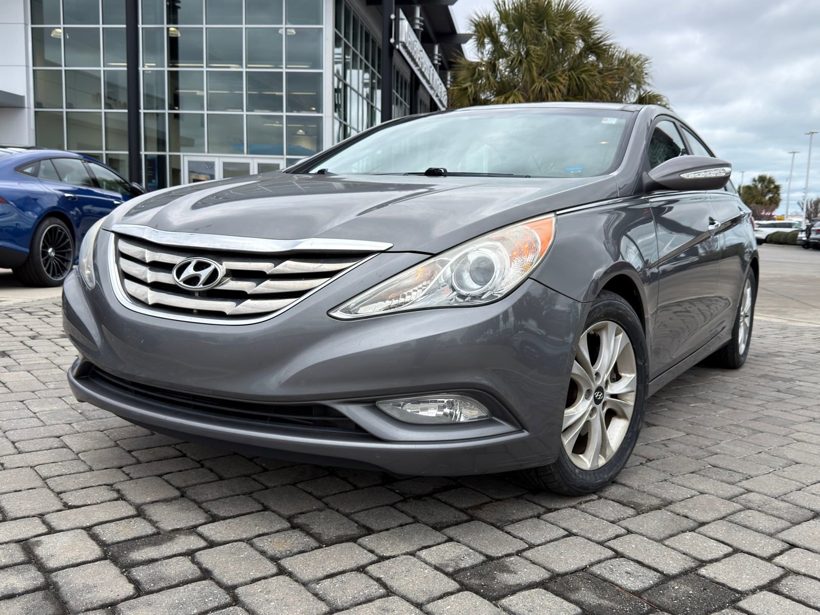 Used 2012 Hyundai Sonata Limited w/ Navigation Pkg