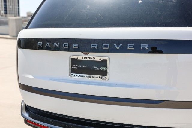 New 2025 Land Rover Range Rover SE image 8