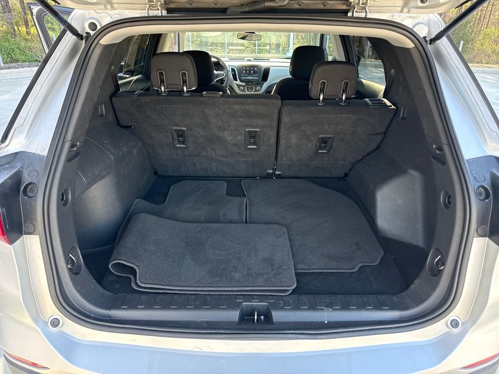 Used 2020 Chevrolet Equinox LS w/ LPO, Cargo Package image 25