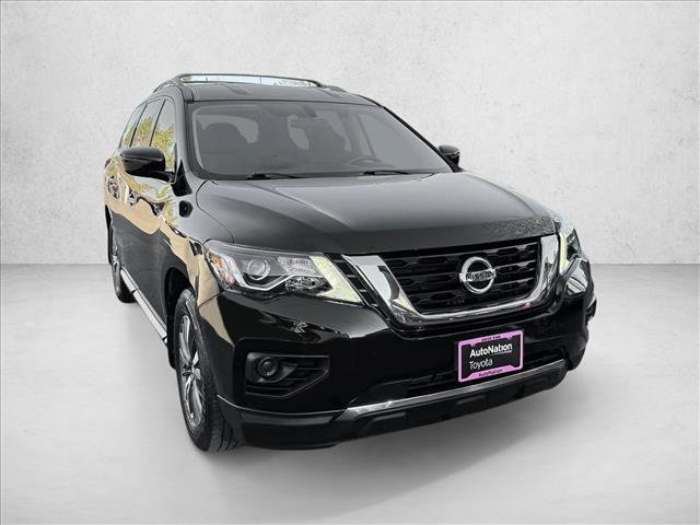 Used 2017 Nissan Pathfinder S image 3