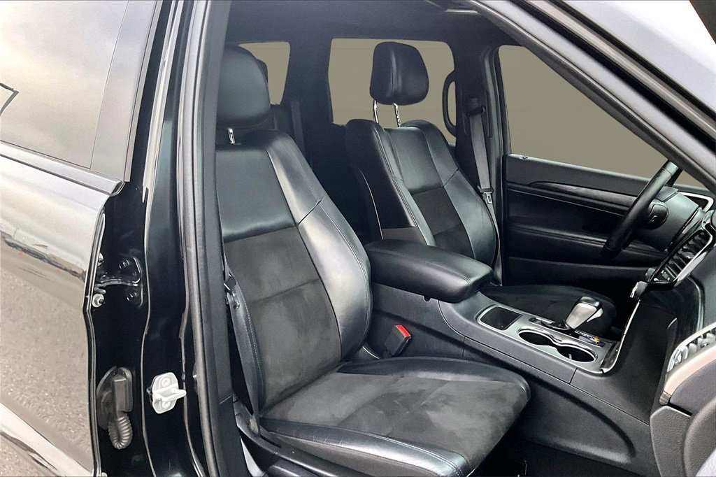 Used 2020 Jeep Grand Cherokee Altitude image 8