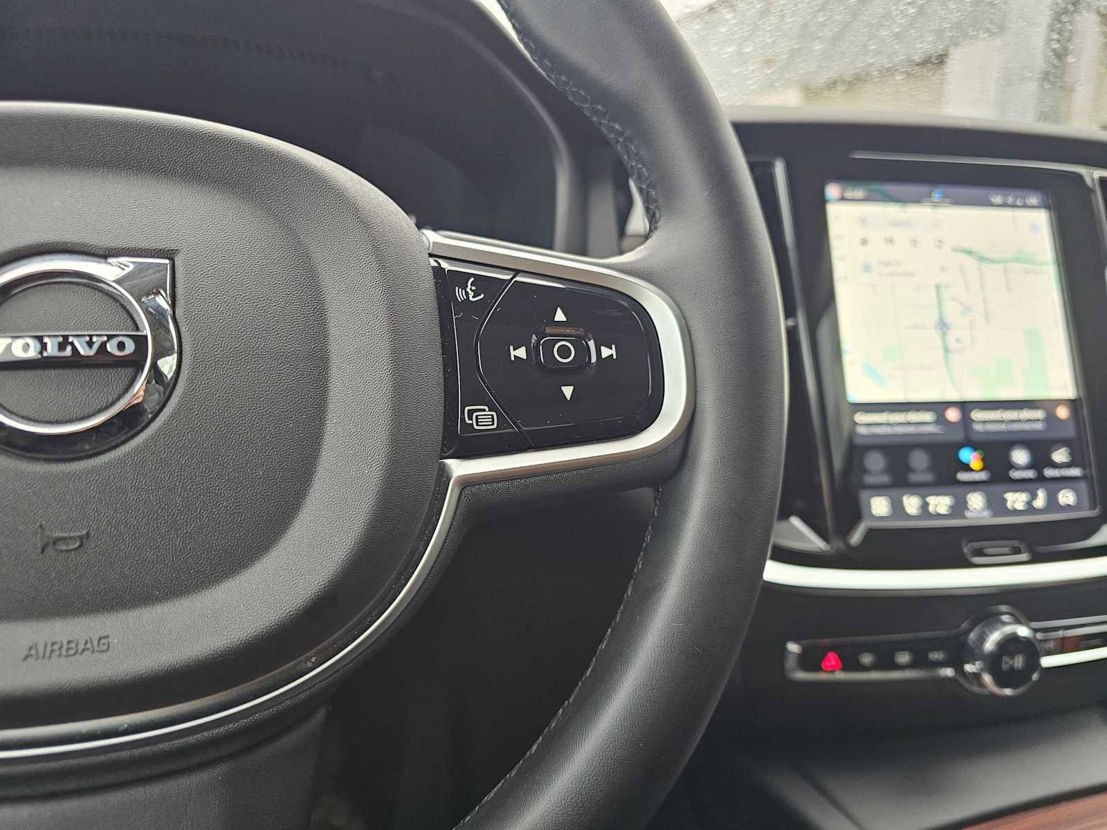 Certified 2025 Volvo V60 B5 Cross Country Plus image 33