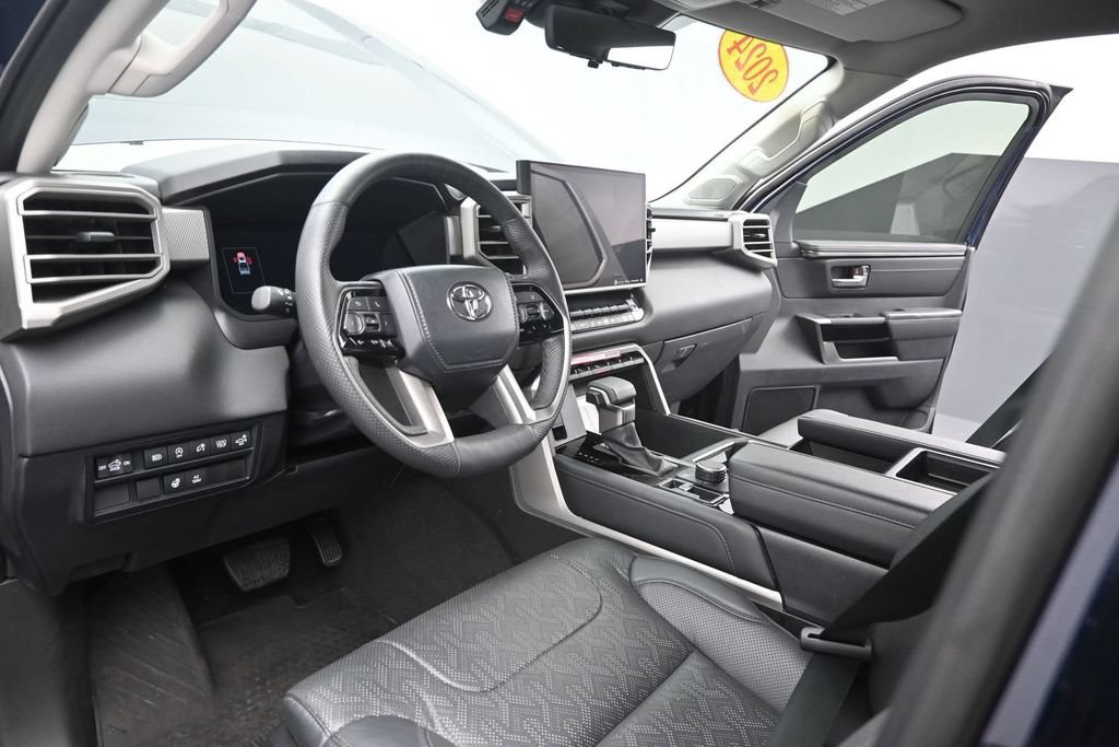 Used 2024 Toyota Tundra Limited AWD/4WD image 18