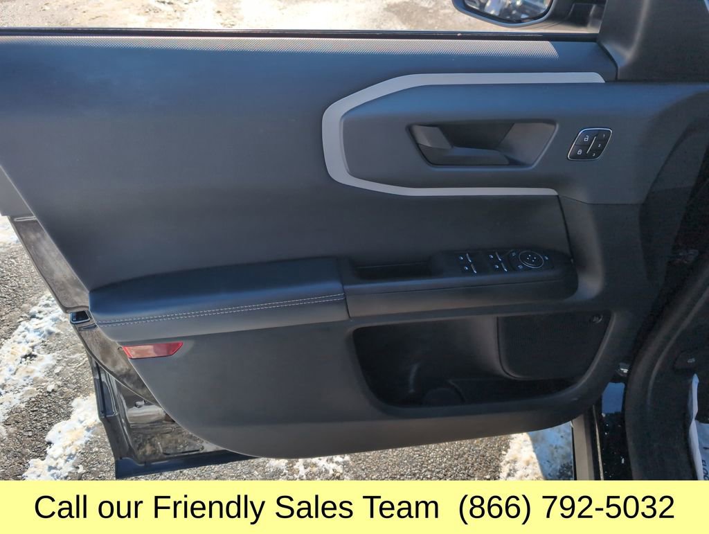 Used 2023 Ford Bronco Sport Outer Banks w/ Tech Package image 14