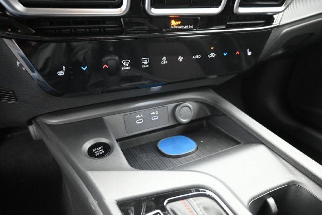 New 2027 Nissan Sentra SR FWD image 18