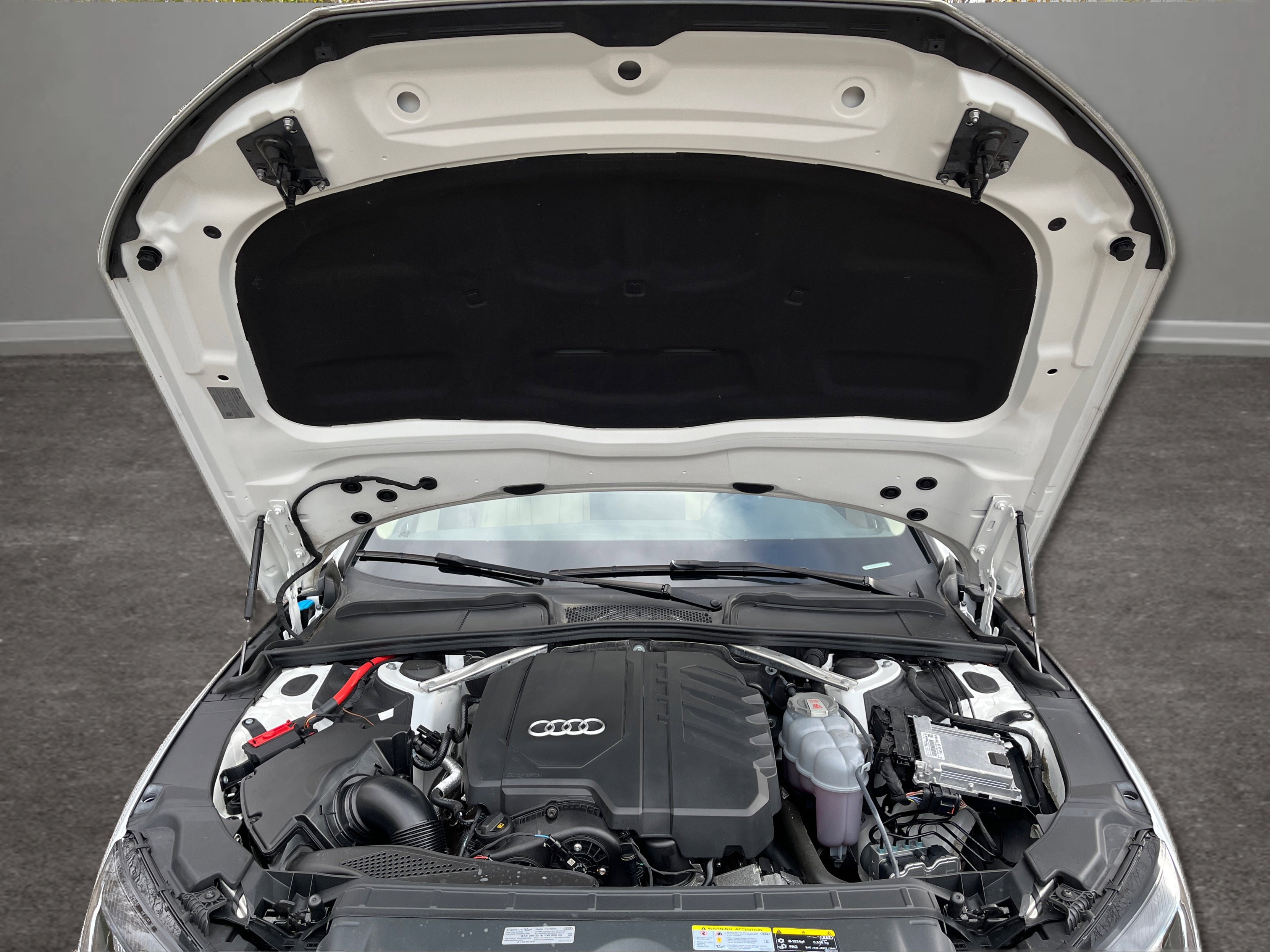 Used 2022 Audi A4 2.0T Premium w/ Convenience Package image 13