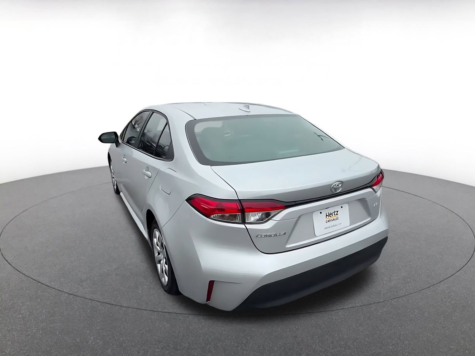 Used 2025 Toyota Corolla LE image 11