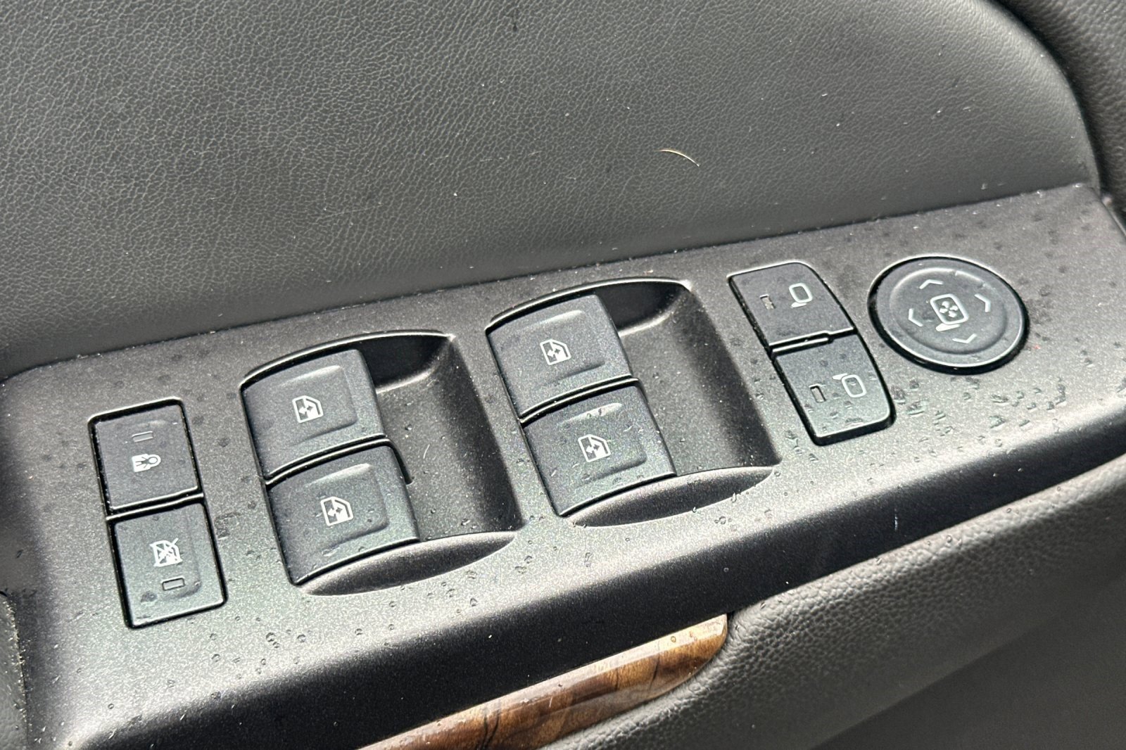 Used 2016 Chevrolet Tahoe LT RWD image 13