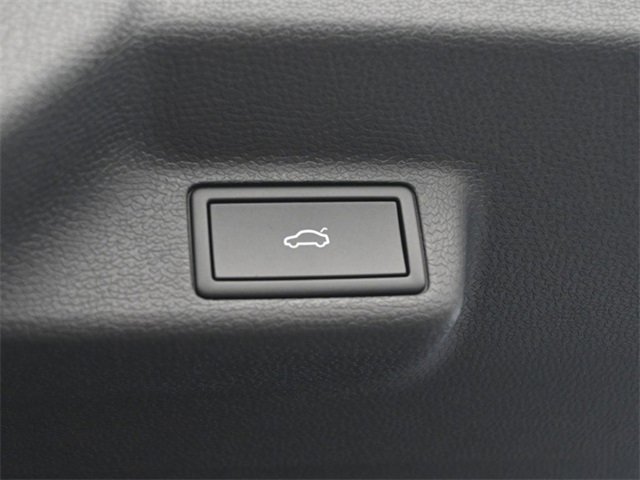 New 2025 Volkswagen ID. Buzz Pro S image 24