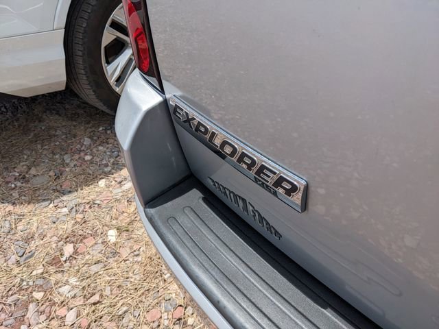 Used 2009 Ford Explorer XLT RWD image 5