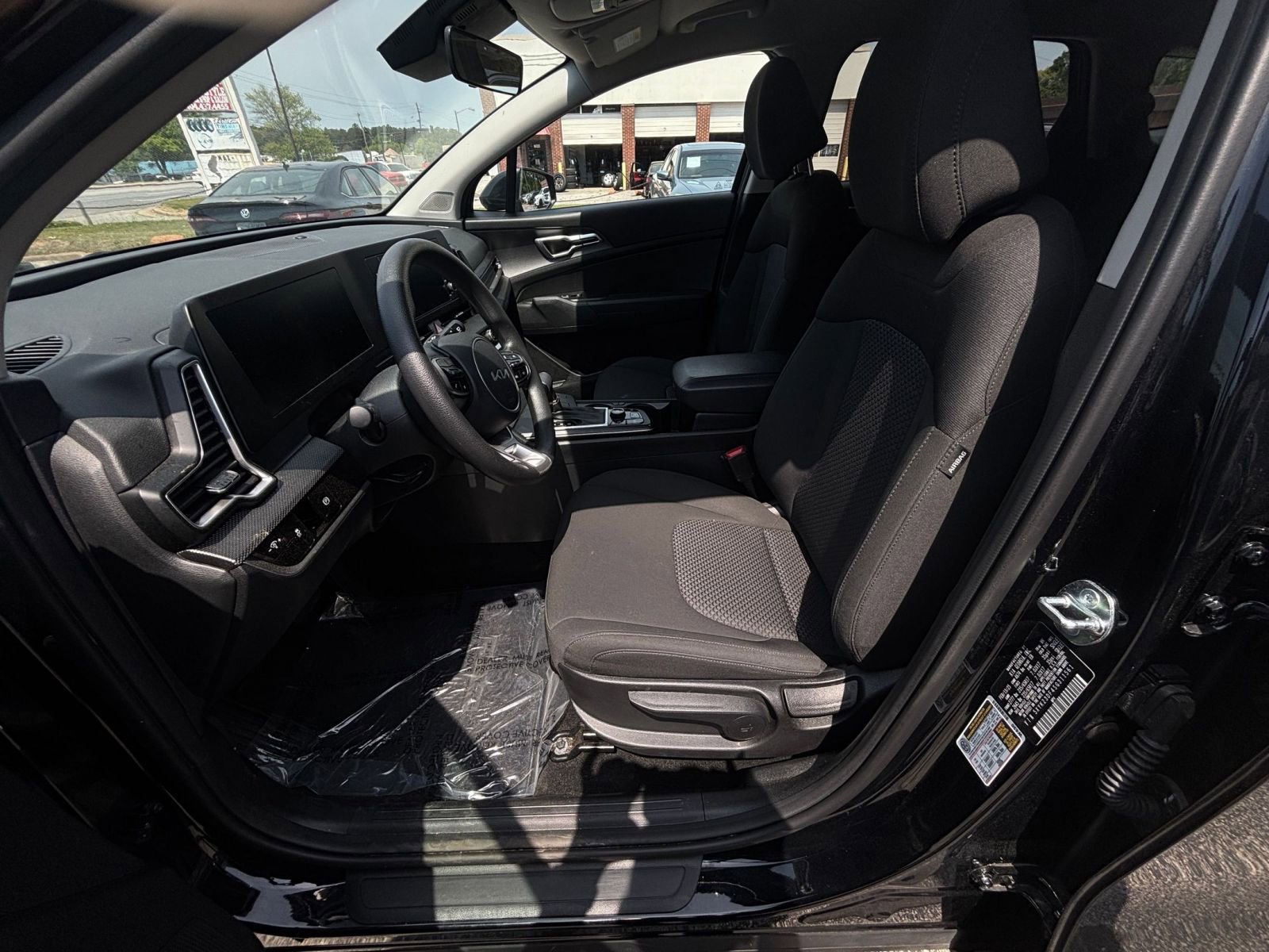 Used 2025 Kia Sportage LX image 26