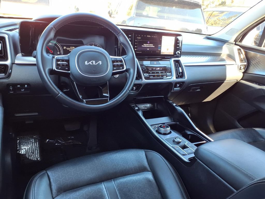 Certified 2023 Kia Sorento EX FWD image 11