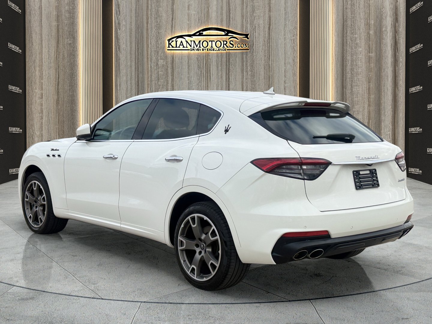 Used 2023 Maserati Levante Modena AWD/4WD image 5