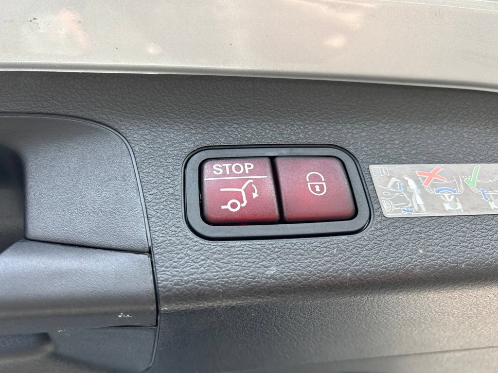 Used 2025 Mercedes-Benz GLS 450 4MATIC image 58