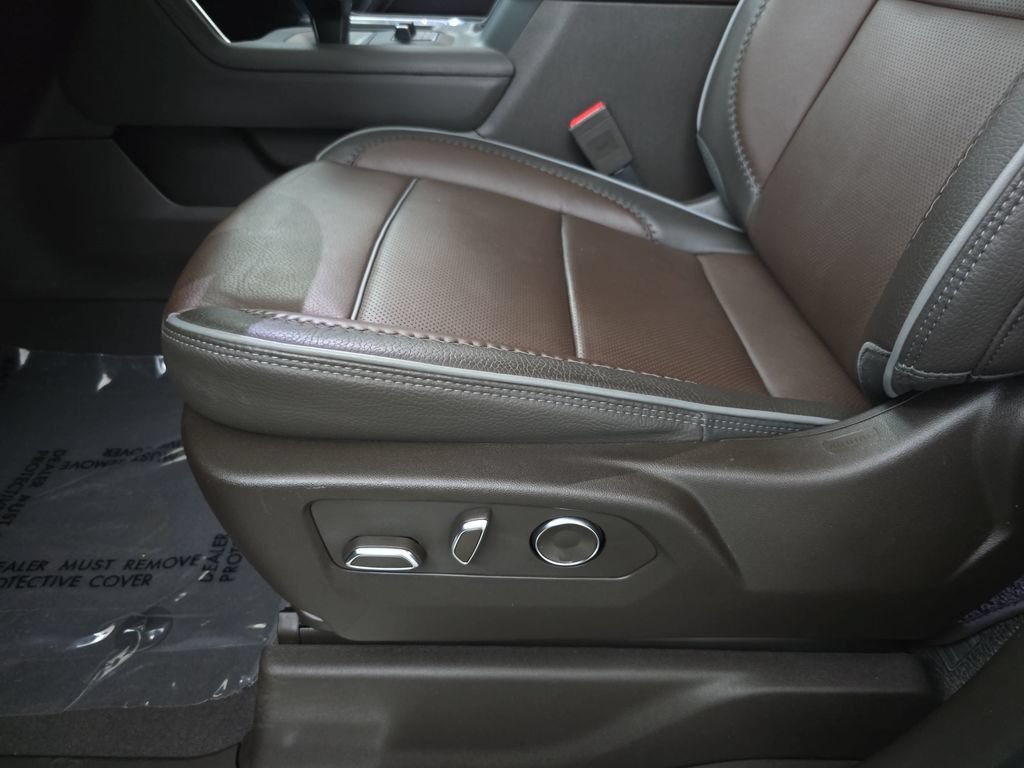 Used 2024 GMC Sierra 1500 Denali AWD/4WD image 29