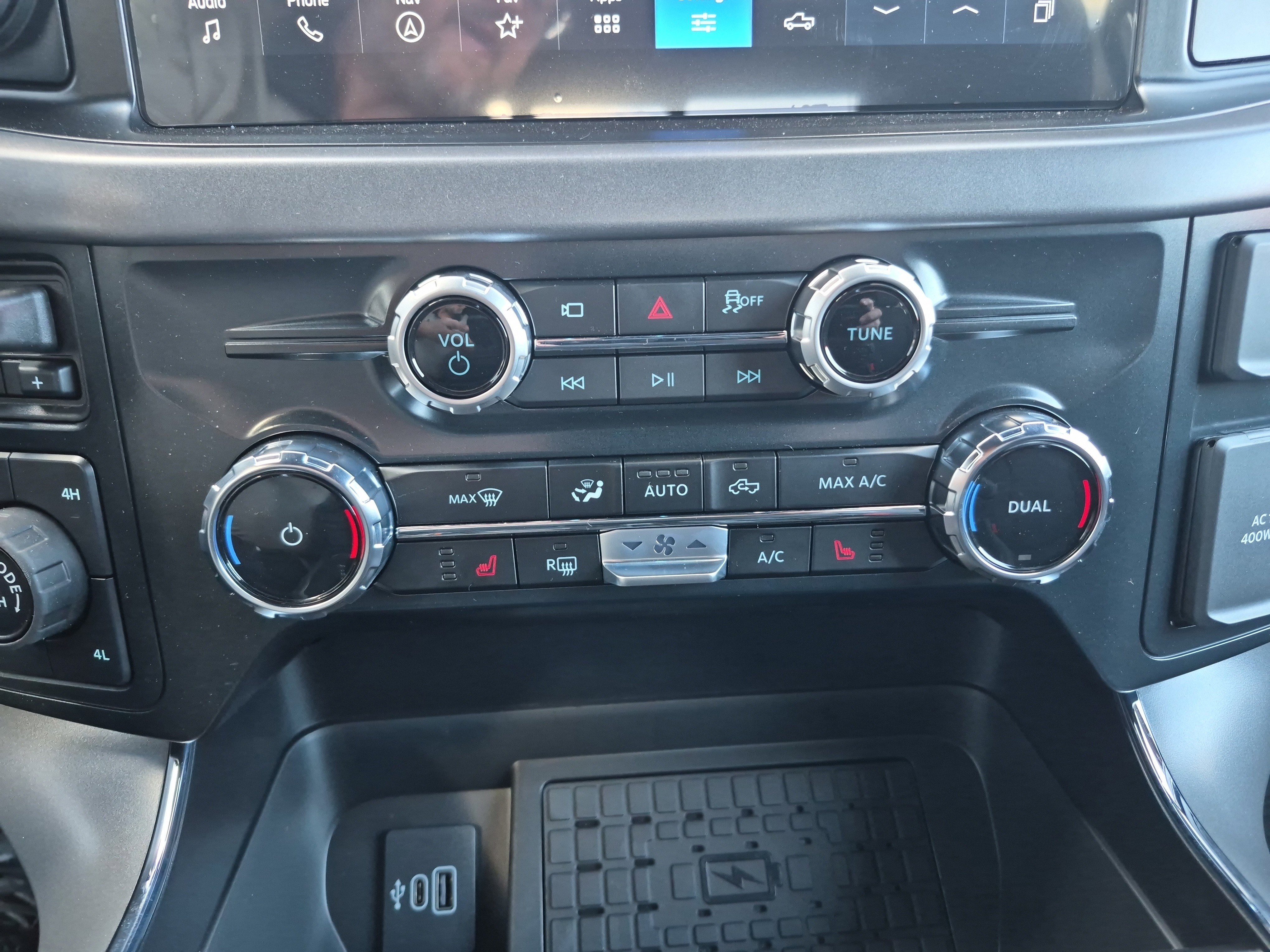 New 2025 Ford F150 XLT w/ Equipment Group 302A MID AWD/4WD image 36