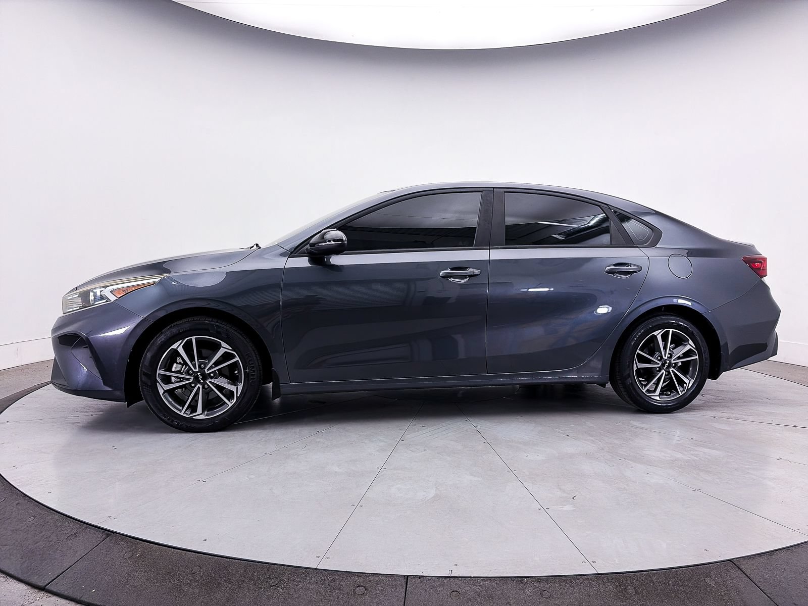 Used 2023 Kia Forte LXS w/ LXS Technology Package FWD image 36
