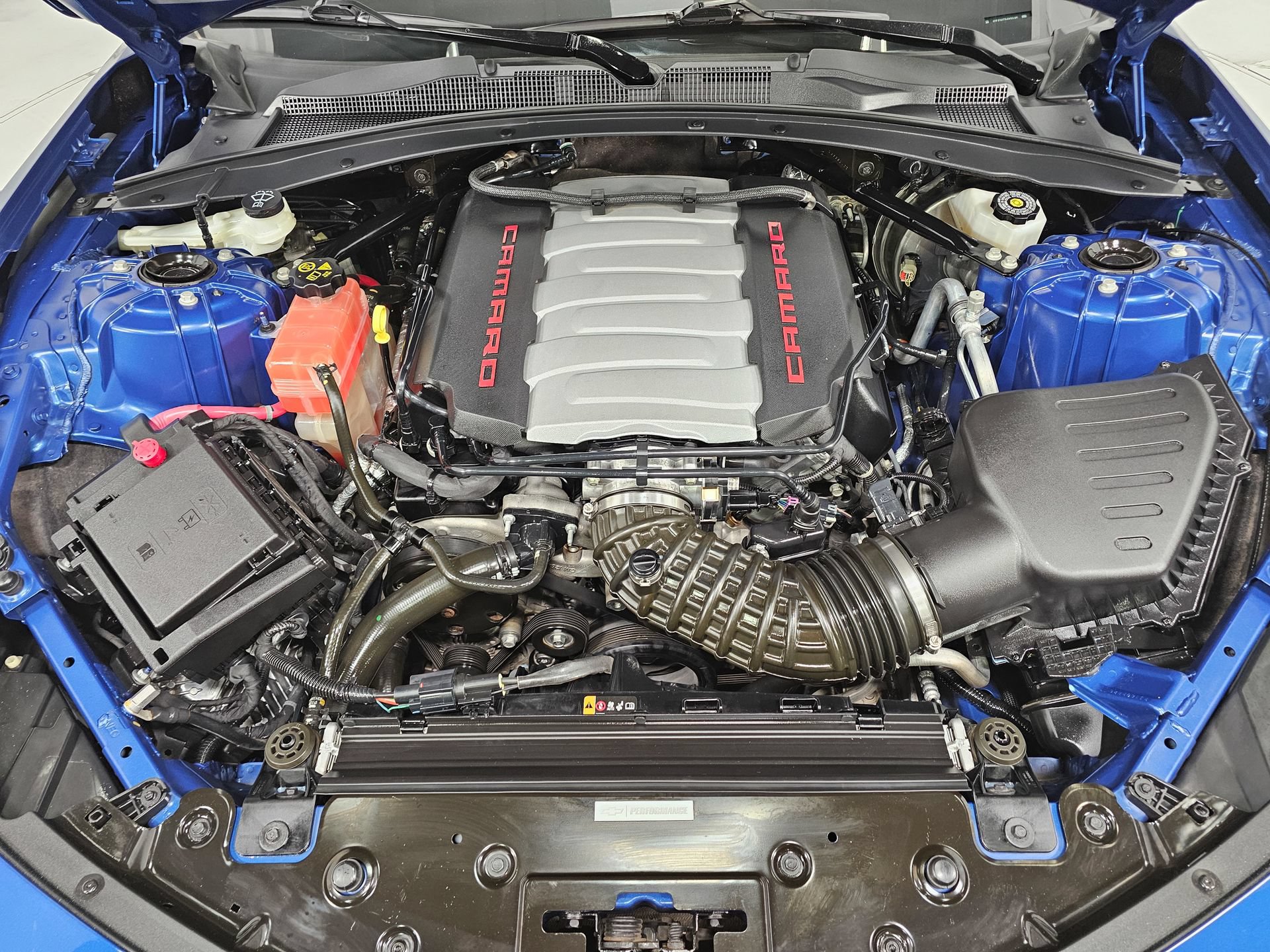 Used 2022 Chevrolet Camaro LT RWD image 14