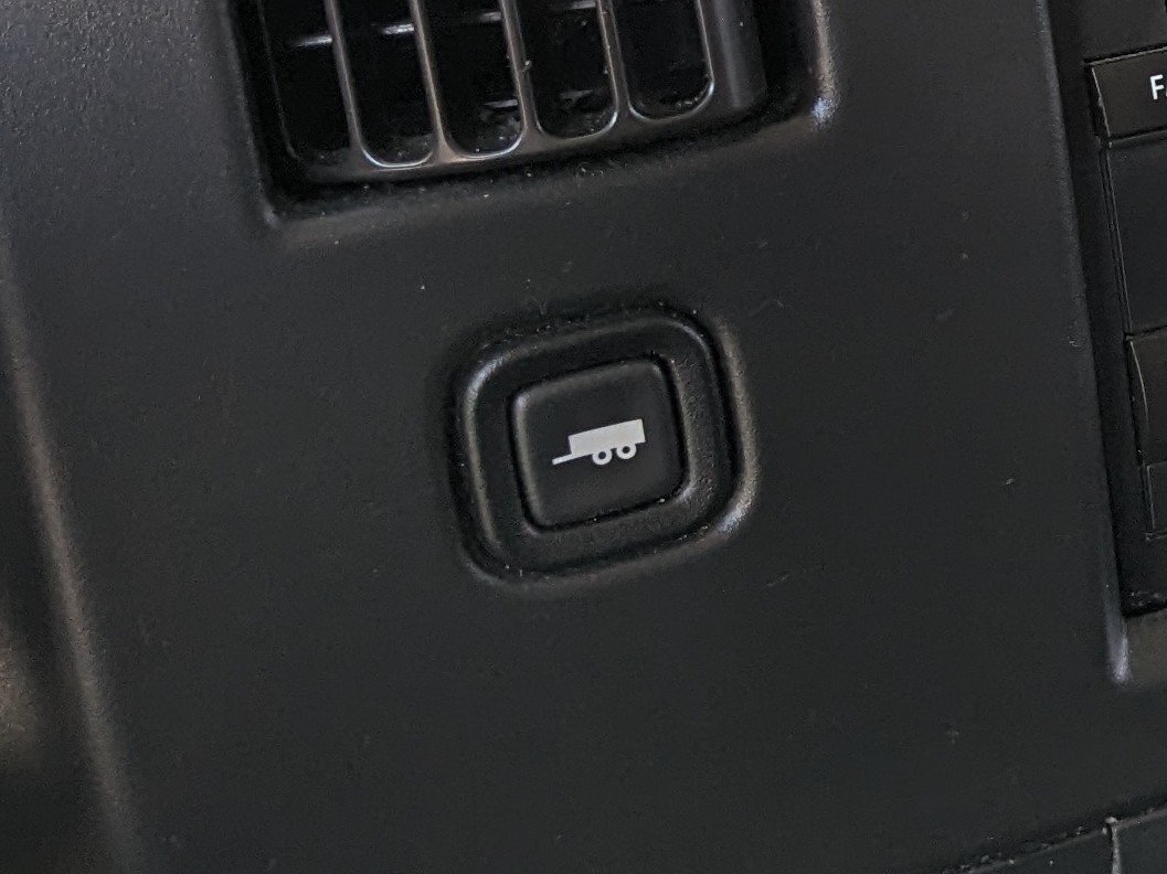 Used 2019 Chevrolet Express 2500 RWD image 30
