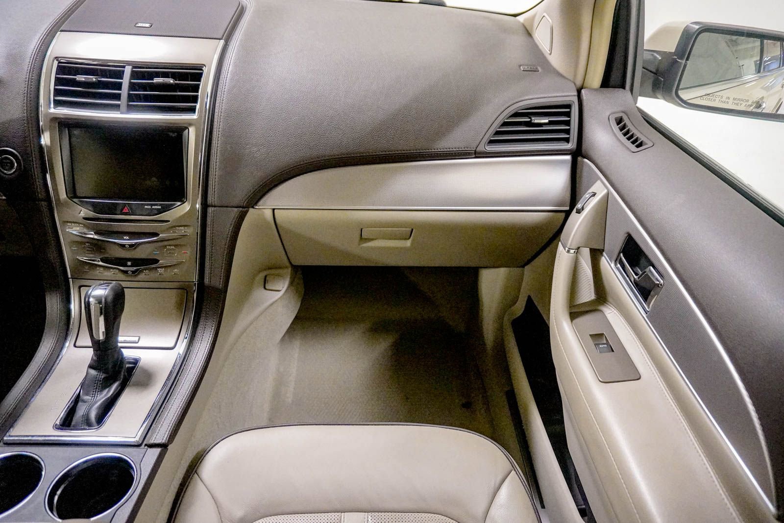 Used 2015 Lincoln MKX FWD w/ Equipment Group 101A image 29