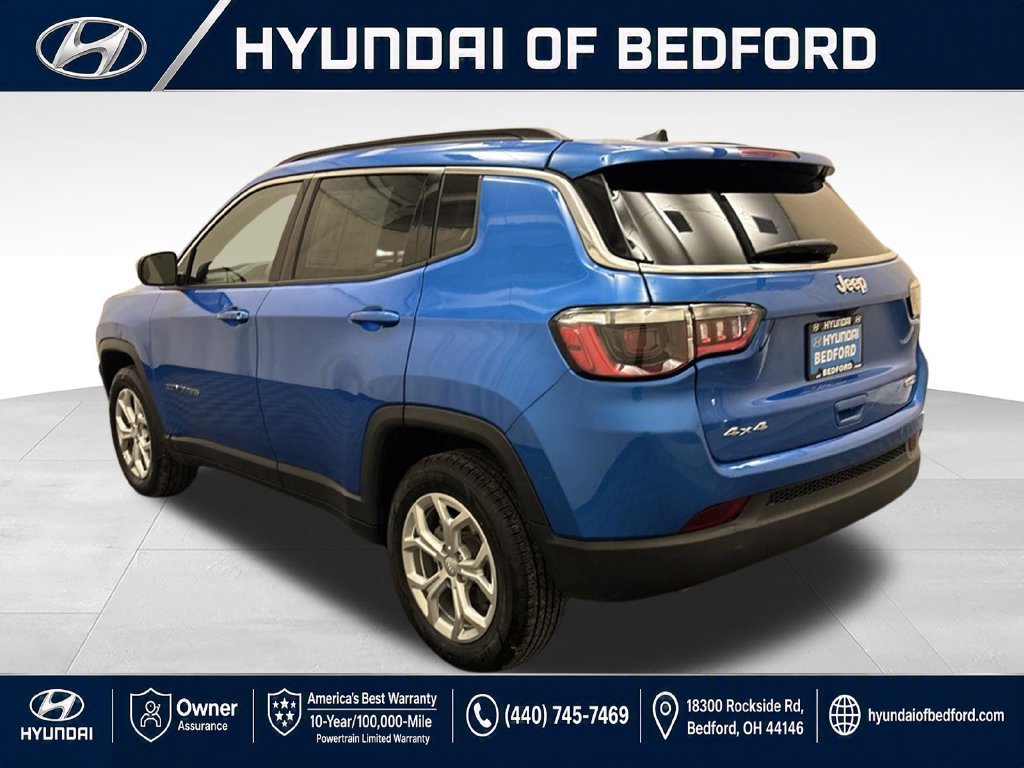 Used 2024 Jeep Compass Latitude AWD/4WD image 9
