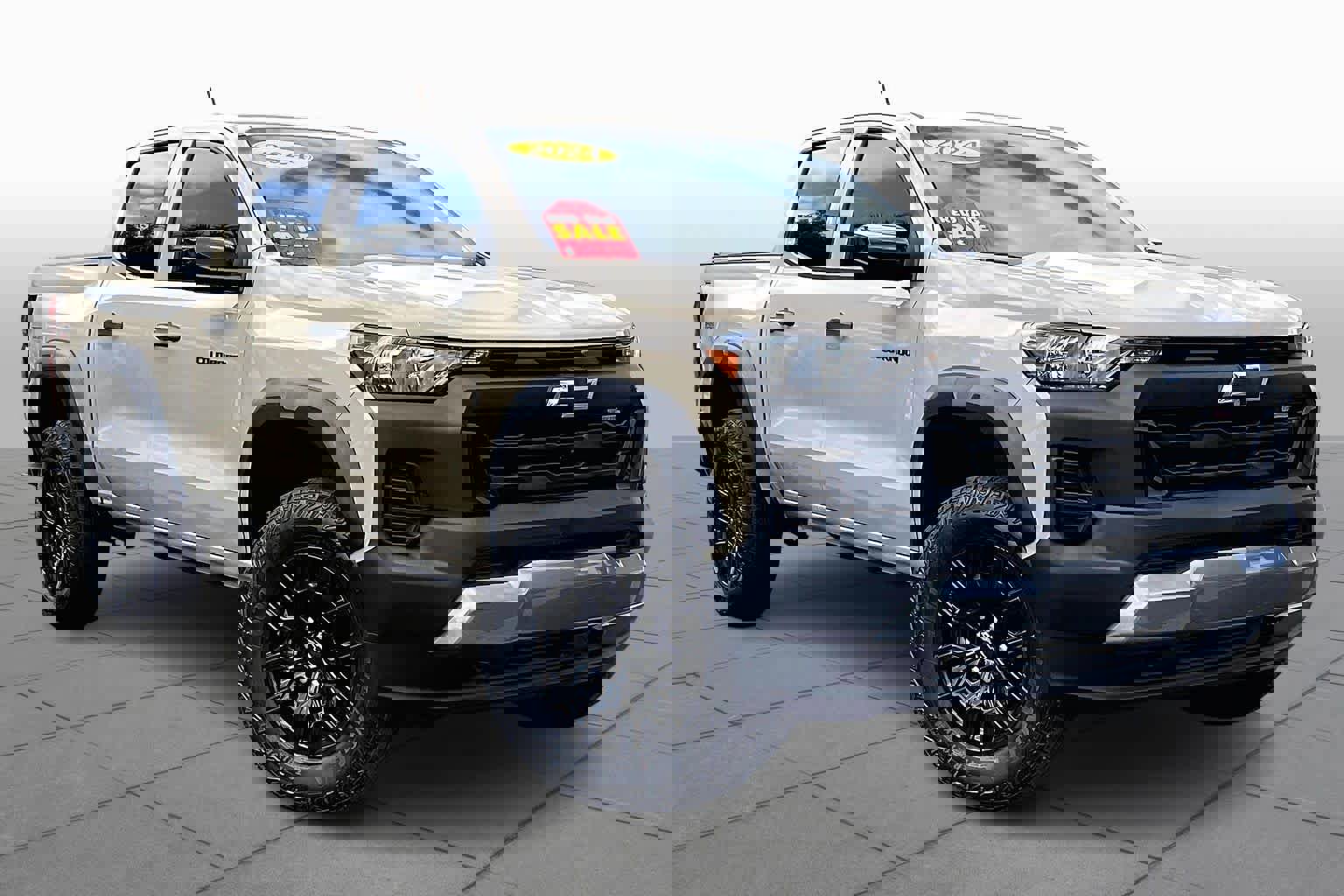 Certified 2024 Chevrolet Colorado Trail Boss w/ Technology Package image 3