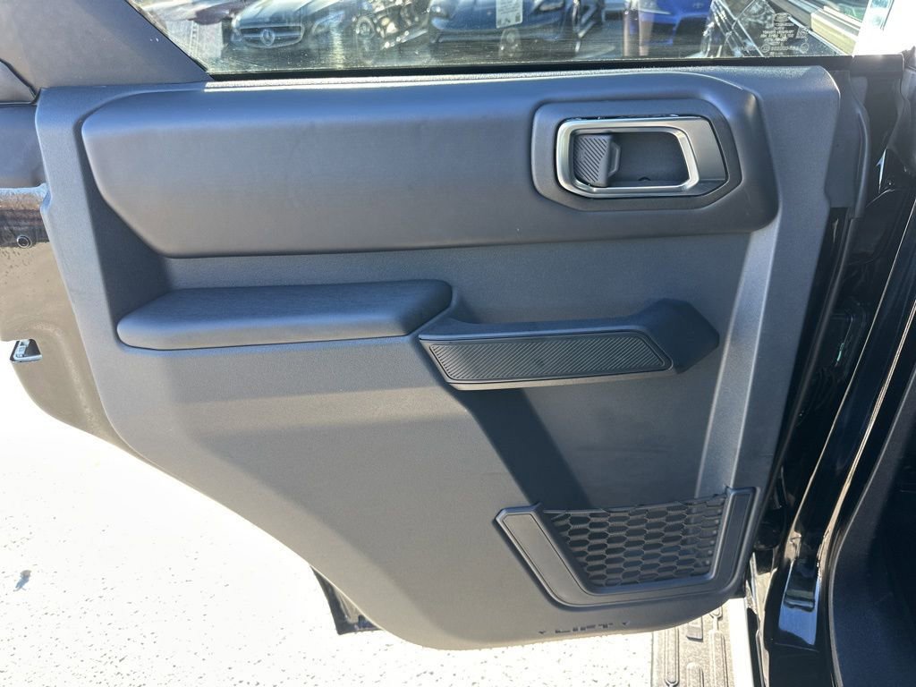 Used 2025 Ford Bronco Outer Banks image 35