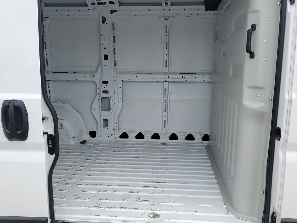 Used 2021 RAM ProMaster 2500 w/ Interior LED Lighting Group FWD image 9