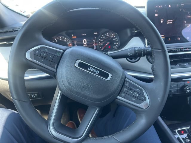 Used 2023 Jeep Compass Limited image 11