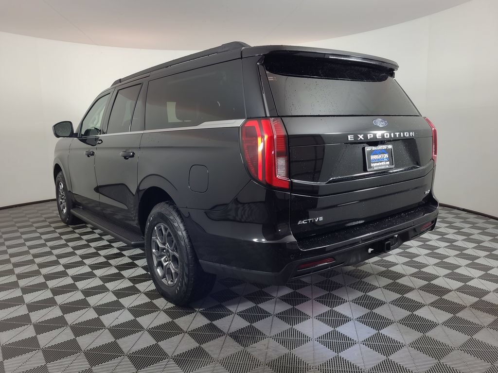Used 2025 Ford Expedition Max Active AWD/4WD image 5